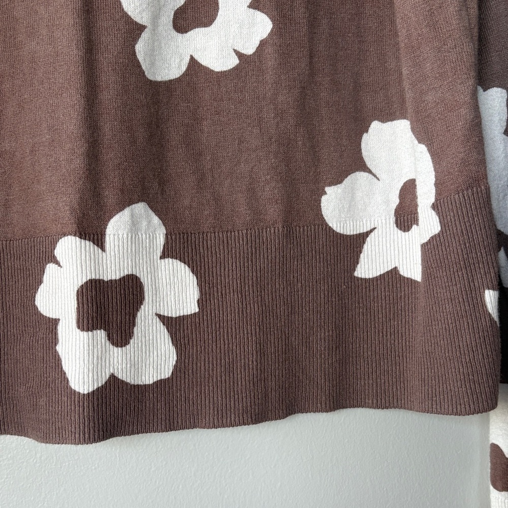 Sanctuary Brown and White Floral long sleeve cotton blend top round neckline - Picture 5 of 9